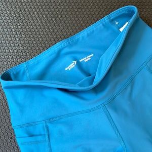 Old Navy elevate leggings, blue medium